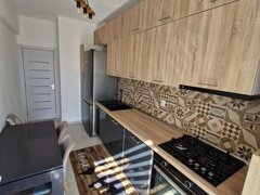 Berceni, Alunis, vand apartament 2 camere cf. 1, dec.